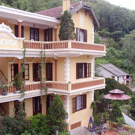 Auberge Dang Trung Hotel Sa Pa Exterior photo